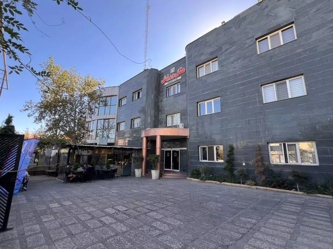 Alibaba https://cdn.alibaba.ir/ostorage/hotel-accommodation-images/68f754d342794e78685ebded_نمای بیرونی.webp
